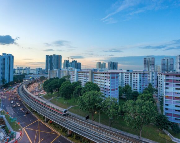 Η Σιγκαπούρη προετοιμάζεται για Covid… μακράς διάρκειας – Η ρεαλιστική προσέγγιση της πανδημίας