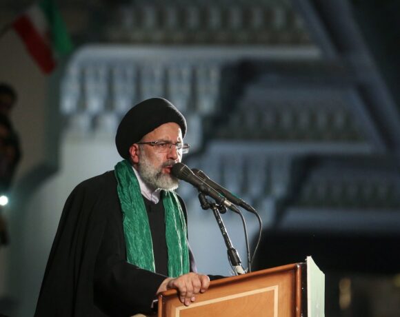 Ιράν – Ορκίστηκε νέος πρόεδρος ο Εμπραχίμ Ραϊσί