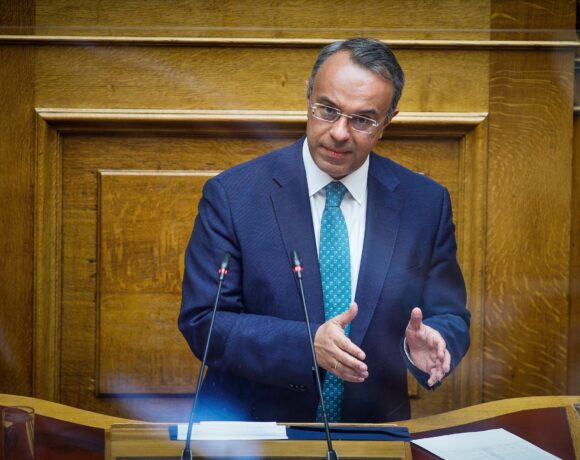 Σταϊκούρας: Προτεραιότητα η στήριξη των πληγέντων από τις πυρκαγιές