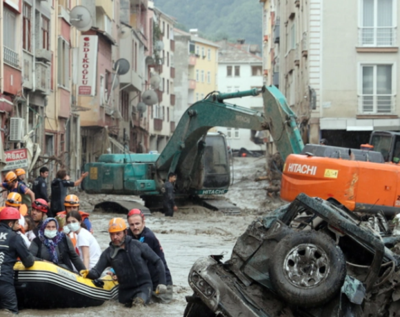 Τουρκία: Τουλάχιστον 40 οι νεκροί από τις σαρωτικές πλημμύρες