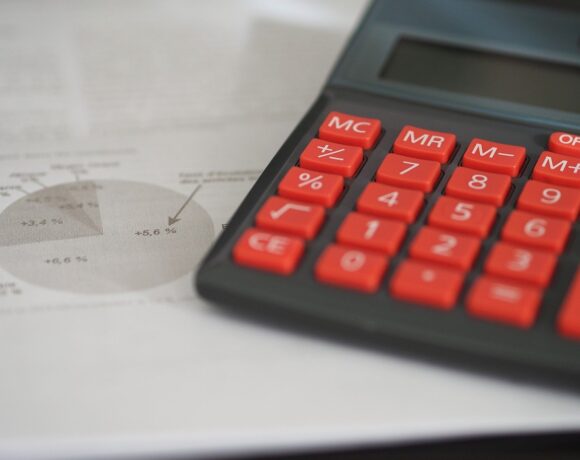 Φορολογικές δηλώσεις: Πότε λήγει η προθεσμία – «Δώρο» έκπτωση 3% και τον Αύγουστο