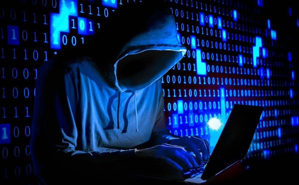 Hacker ισχυρίζεται ότι έχει δεδομένα για 100 εκ