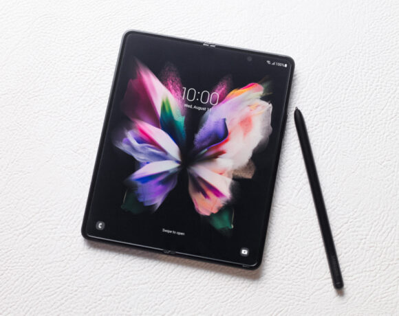 Samsung Galaxy Z Fold 3 5g: Επίσημα με Under Display Camera