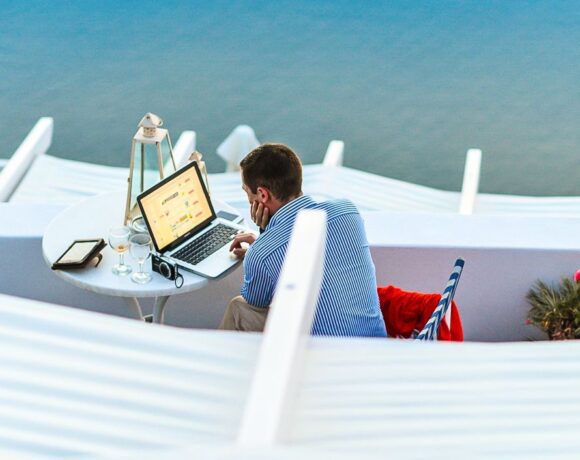 Santorini, Mykonos, Crete Among Top 10 Beach Destinations For Wealthy Investors