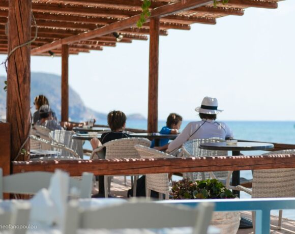 Tourism Bolsters Greece Employment In July