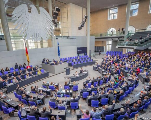 Γερμανικές εκλογές: Η Βουλή αυξάνεται και πληθύνεται