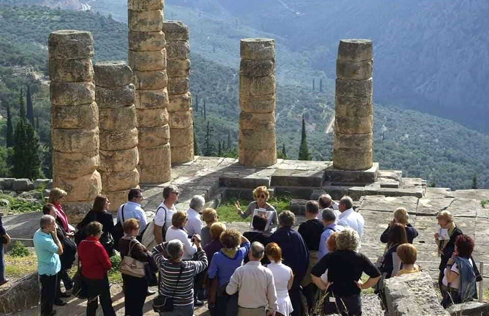 Δωρεάν φοίτηση στις Σχολές Ξεναγών του υπουργείου Τουρισμού – Προκήρυξη υποβολής αιτήσεων