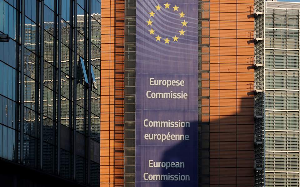 Κομισιόν: Έτοιμη να εγκρίνει μέτρα για τις αυξήσεις στις τιμές σε ρεύμα και φυσικό αέριο