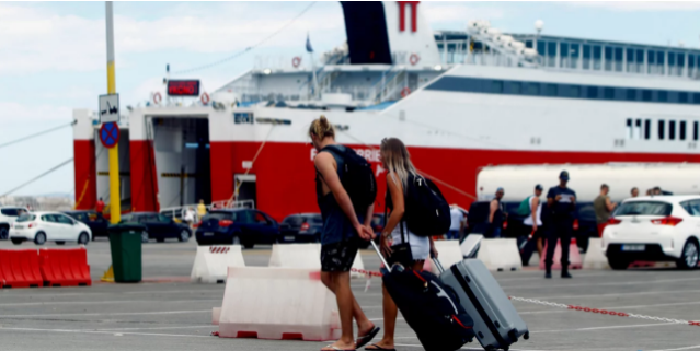 Μετακινήσεις εκπαιδευτικών: Ποιες εταιρείες παρέχουν έως και 50% έκπτωση στα ακτοπλοϊκά εισιτήρια