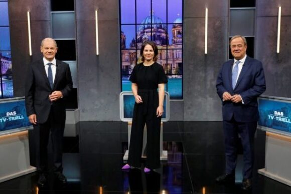 «Σφαγή» στο Βερολίνο – Επίθεση Σόιμπλε στη Μέρκελ, στο πλευρό της ο Ζέντερ