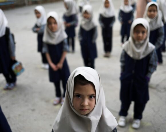 Ταλιμπάν – Ανακοίνωσαν τα υπόλοιπα μέλη της κυβέρνησής τους – Τι θα γίνει με την επιστροφή των κοριτσιών στα σχολεία