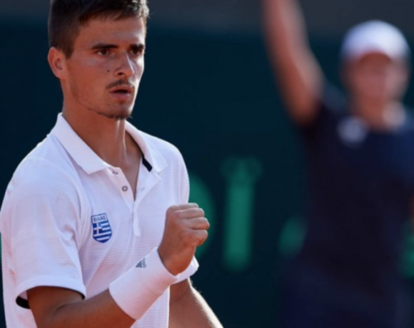 Davis Cup: Αρχή με Πέτρο Τσιτσιπά, τραυματίας ο Στέφανος