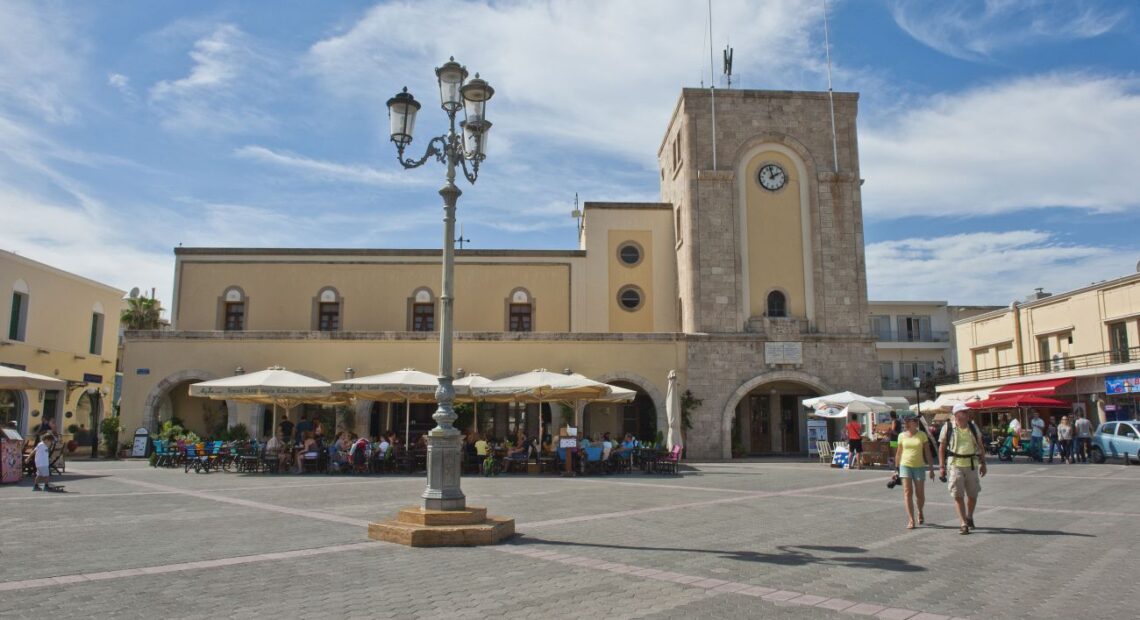 Greek Hoteliers Expect Tourism Numbers To Reach Half Of 2019 Levels