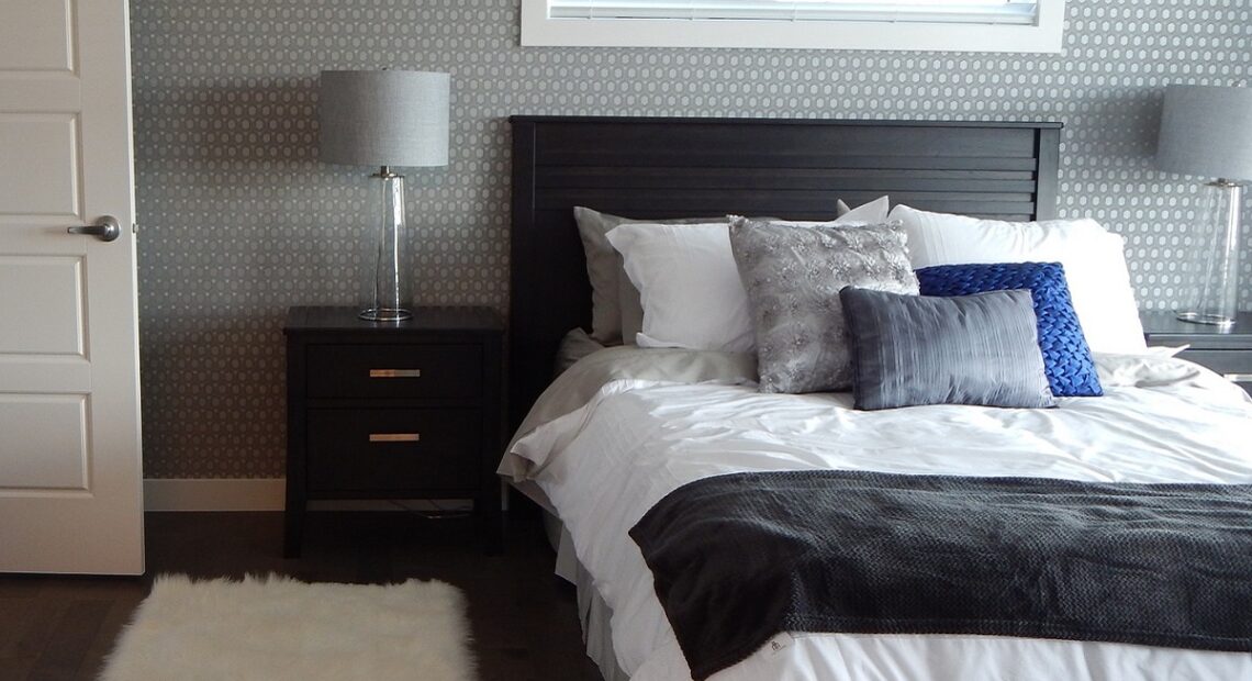 Str: Travelers Choose Smaller Types Of Accommodation In Summer 2021