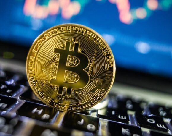 Bitcoin: Τι οδηγεί σε ράλι τη ναυαρχίδα των κρυπτονομισμάτων