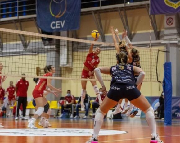 Α1 γυναικών, Πανναξιακός Ολυμπιακός 1 3: Έβγαλε αντίδραση