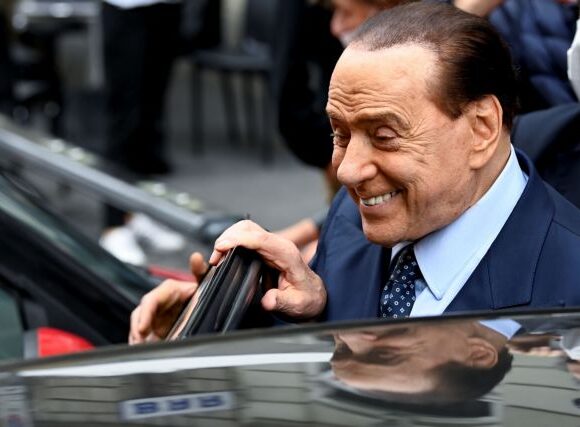 Αθωώθηκε ο Μπερλουσκόκι για τα «μπούγνκα μπούνγκα»