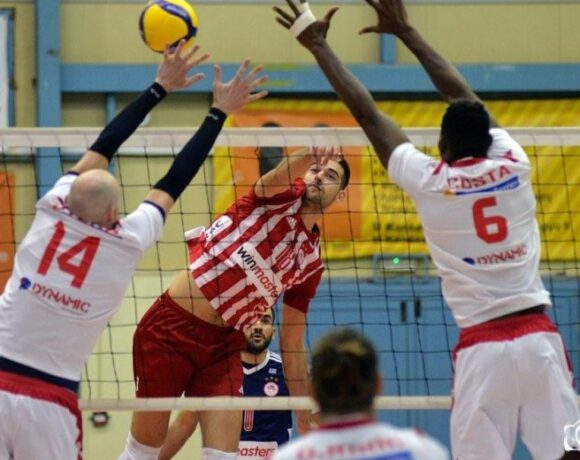 Βόλεϊ λιγκ, Φοίνικας Σύρου Ολυμπιακός 0 3: Εμφάνιση πρωταθλητή!