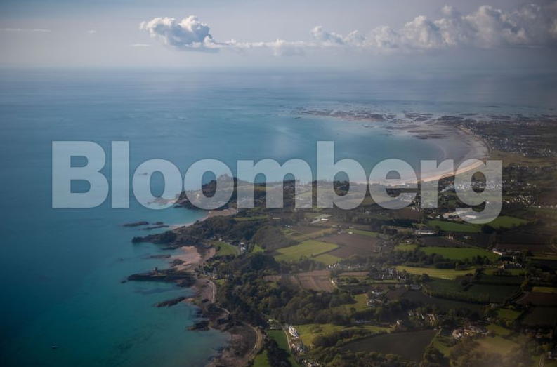 Γαλλία: Δεν θα κόψει το ρεύμα στο Τζέρσεϊ – Κλιμακώνονται οι εντάσεις μετά το Brexit