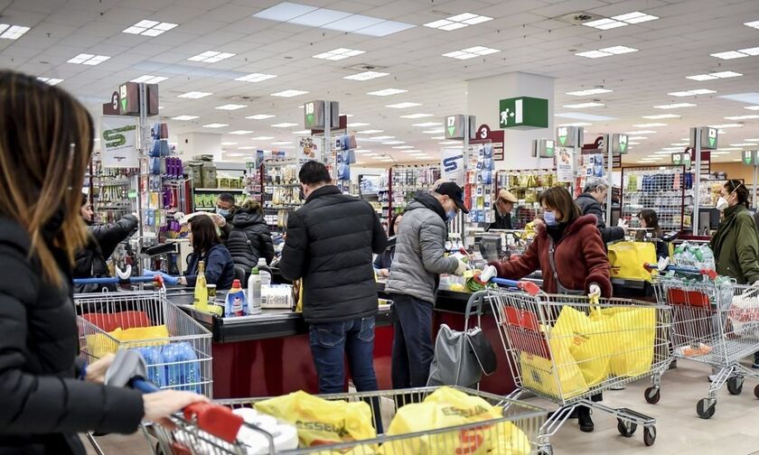 ΕΛΣΤΑΤ: Μείωση για εισόδημα και κατανάλωση στα ελληνικά νοικοκυριά το 2020