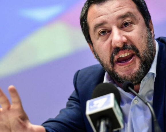 Ιταλία – Άρχισε η δίκη κατά του Σαλβίνι για στέρηση ελευθέριας σε 147 πρόσφυγες