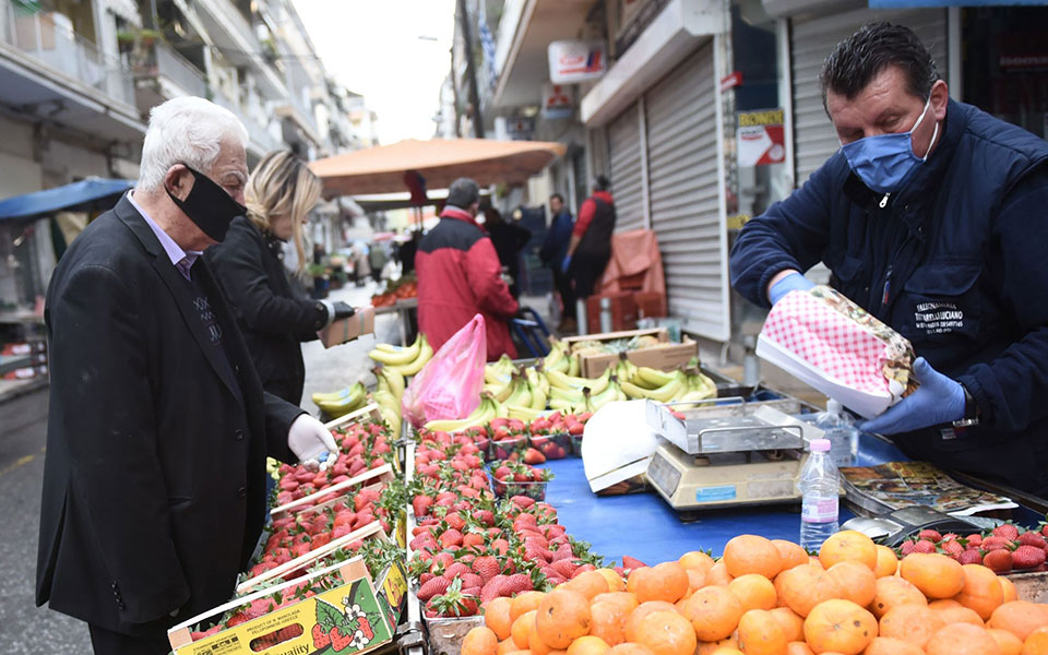 Λαϊκές αγορές: Οι παραγωγοί κατεβαίνουν τη Δευτέρα σε πανελλαδική απεργία και συλλαλητήριο