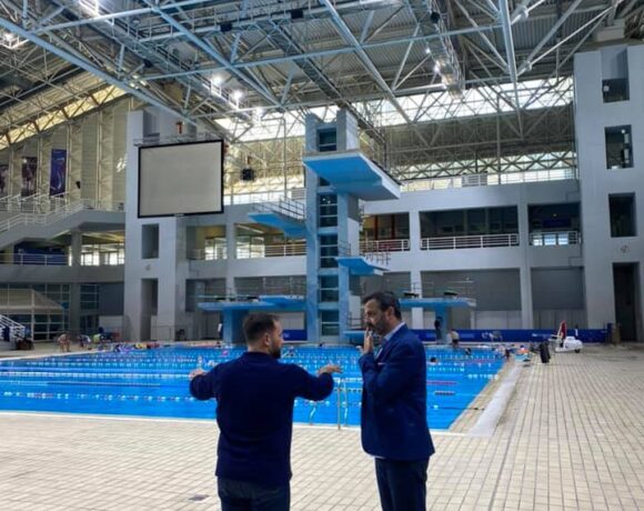 Ξυλούρης: «Με συγκίνησε η εμφανής αλλαγή που έχει γίνει στο κέντρο υγρού στίβου»