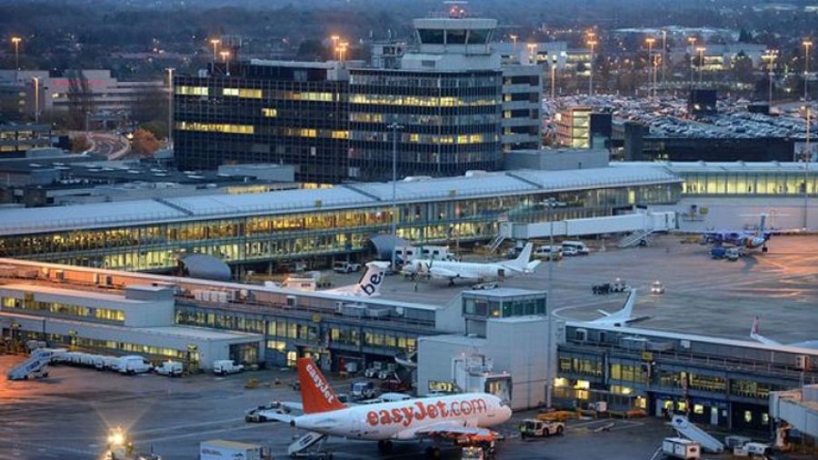 Συναγερμός στο Μάντσεστερ: Ύποπτο πακέτο στο αεροδρόμιο