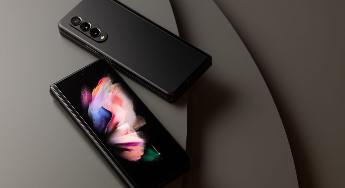 Τα Samsung Foldables ξεπερνούν το 1 εκ