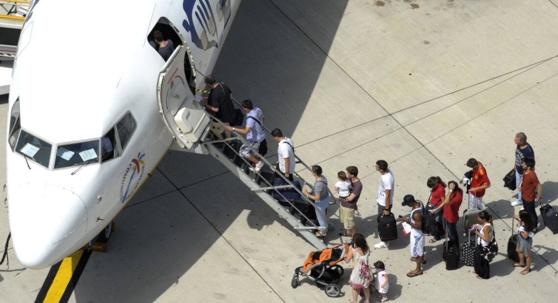 Eurocontrol Says Greece, Europe Air Traffic Rebound Possible By 2023