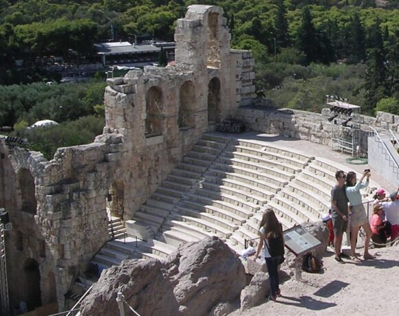 Greece Posts Weak Jan-July 2021 Tourism Revenue