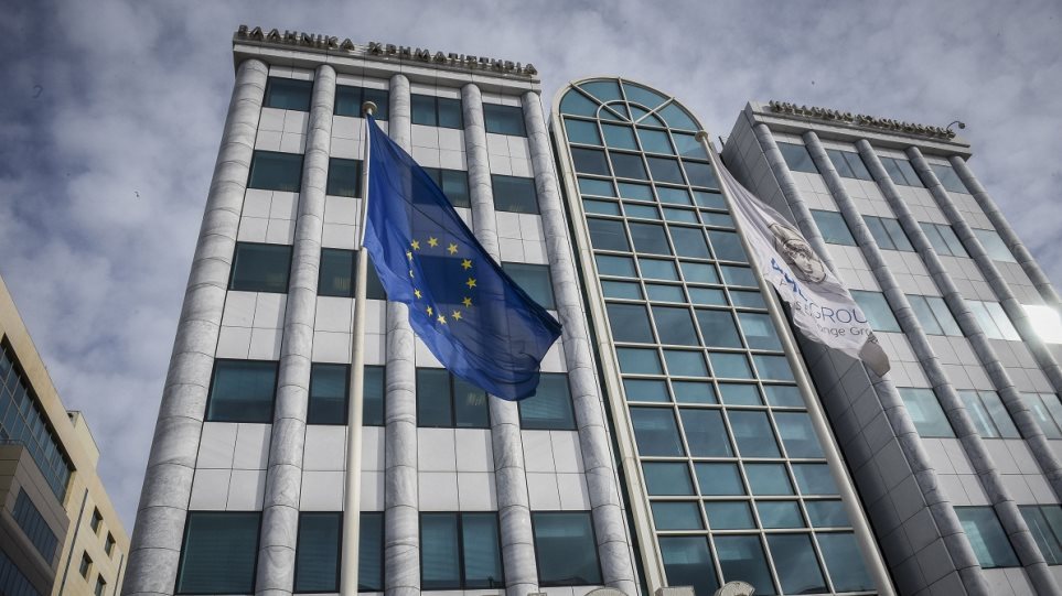 Xρηματιστήριο Αθηνών: Η ΔΕΗ οδηγεί την αγορά στις 875 μονάδες