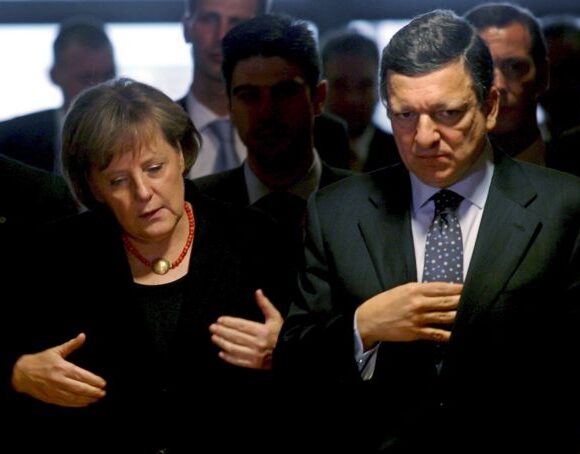 Άνγκελα Μέρκελ – Μπαρόζο, Μπλερ και Πρόντι γράφουν για τα πρώτα της βήματα στην καγκελαρία