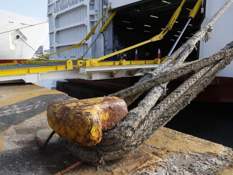 Απεργία στα λιμάνια: Δεμένα τα πλοία για 48 ώρες