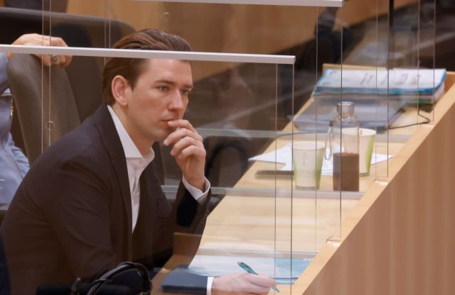 Αυστρία – Το κοινοβούλιο ήρε την ασυλία του Σεμπάστιαν Κουρτς – Εμπλέκεται σε σκάνδαλο διαφθοράς