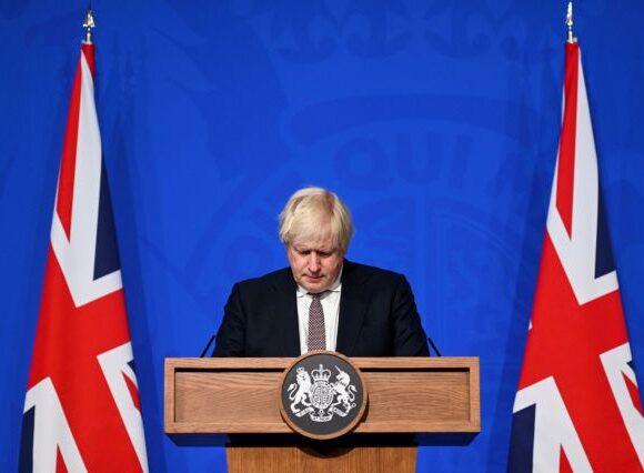 Βρετανία – Νέα μέτρα ανακοινώνει ο Τζόνσον μετά τον εντοπισμό δύο κρουσμάτων Όμικρον