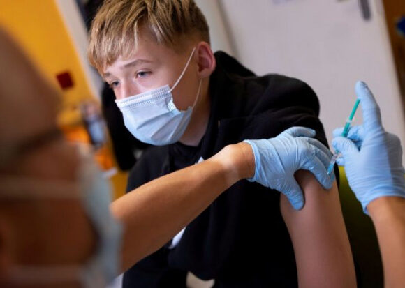 Γερμανία – Επιστήμονες ζητούν αυστηρότερα μέτρα – Προβλέπουν 100