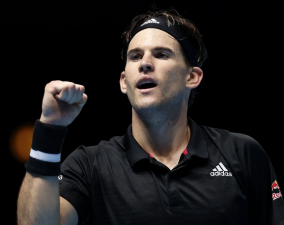 Εμβολιάστηκε ο Τιμ, προπαγάνδα καταγγέλει ο Τζόκοβιτς