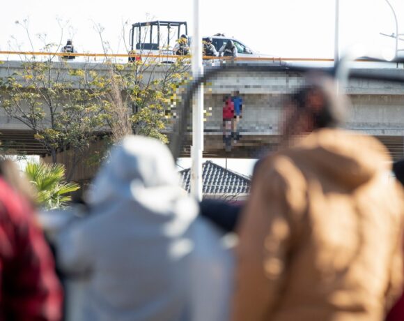 Μεξικό – Εννέα πτώματα βρέθηκαν κρεμασμένα από γέφυρα