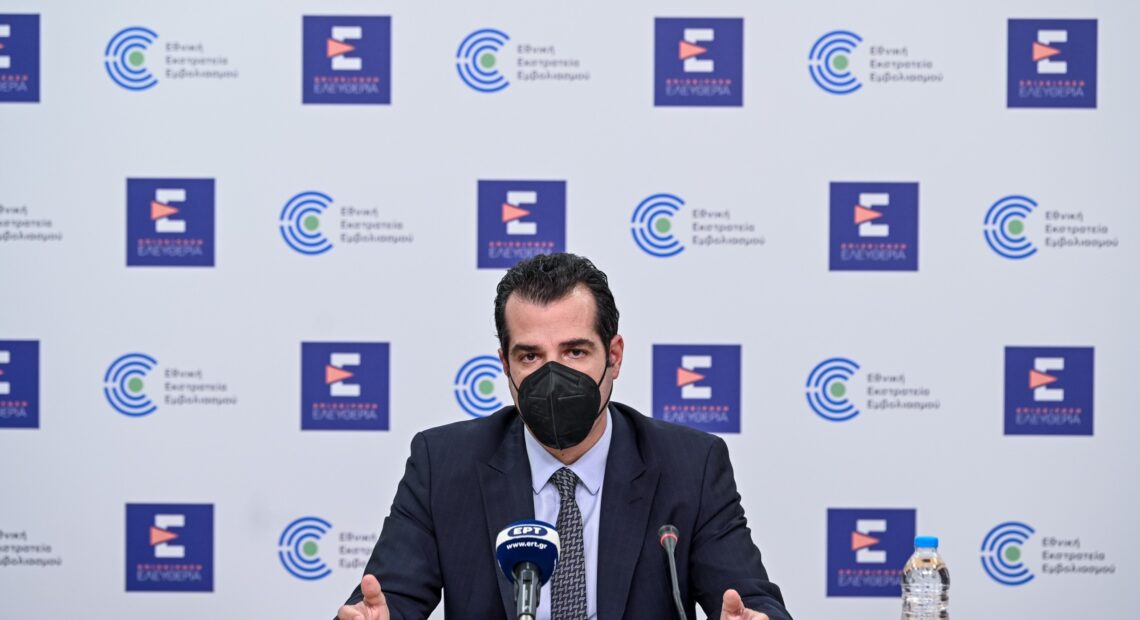 Πλεύρης: Δεν θα πάμε σε νέο Lockdown – Το καλό και το κακό σενάριο ενόψει Χριστουγέννων