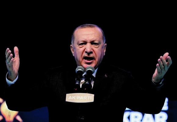 Τουρκία – Πρόστιμο Ερντογάν σε χρήστη του Facebook που τον αποκάλεσε «κρυφό Εβραίο»