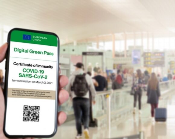 Covid 19 : Κύκλωμα με πλαστά πιστοποιητικά εξαρθρώθηκε στον Έβρo