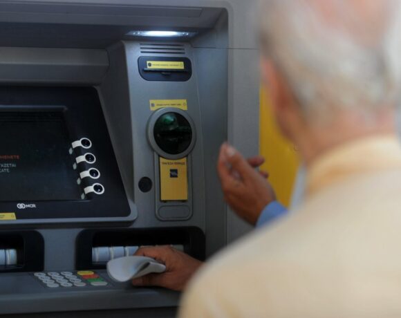 E ΕΦΚΑ: Ποιες υποθέσεις αναλαμβάνουν οι 179 λογιστές και δικηγόροι