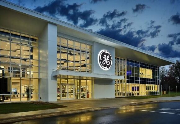 General Electric: «Σπάει» στα 3 – Ποιος κλάδος κρατάει το όνομα