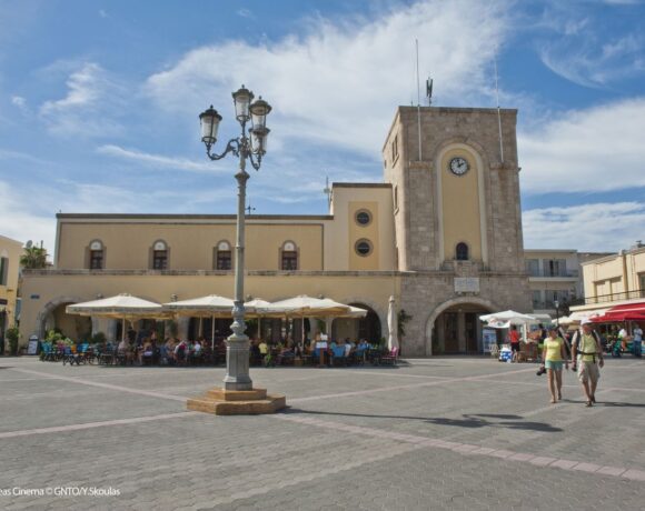 Greece Expects 35% More Uk Tourists In 2022