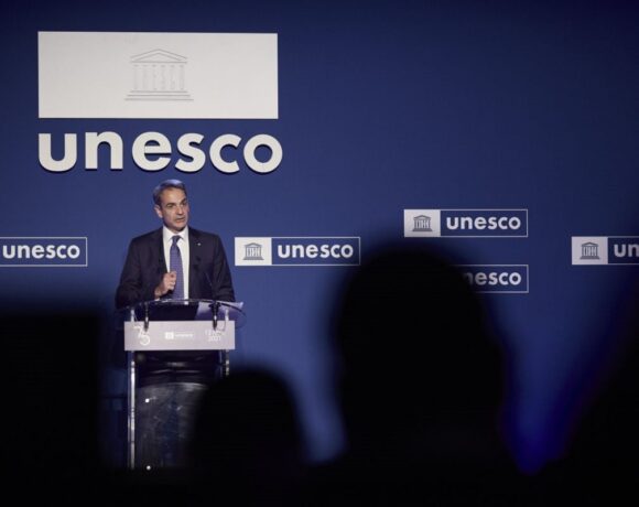 Greek Pm Calls For Return Of Parthenon Marbles To Greece