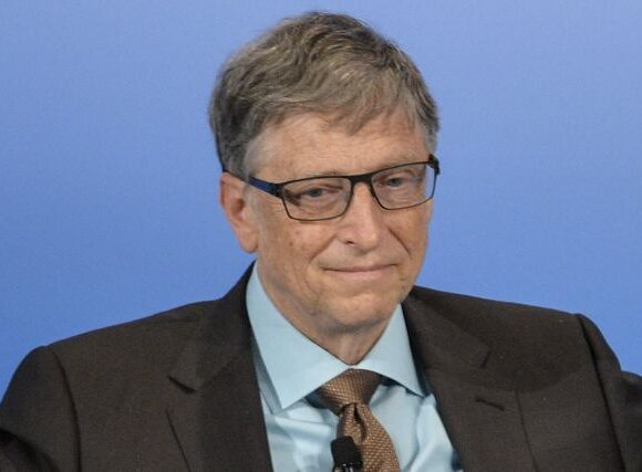 Bill Gates για Όμικρον – «Μπαίνουμε στη χειρότερη φάση της πανδημίας»
