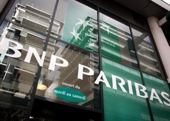 Bnp Paribas: Η Ελλάδα εκπλήσσει ευχάριστα