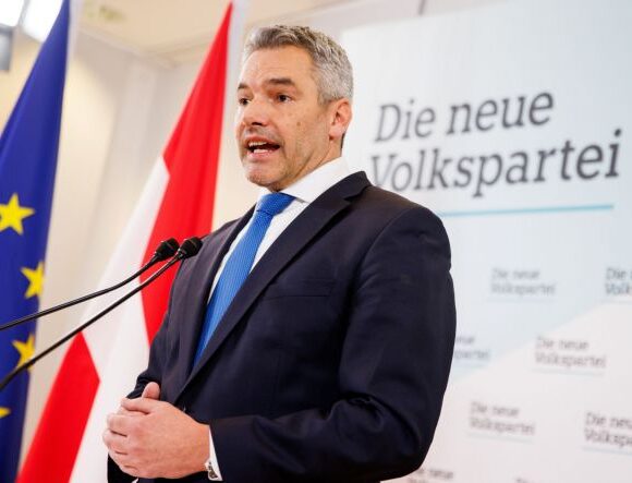 Αυστρία – Ο Καρλ Νεχάμερ νέος υποψήφιος Καγκελάριος