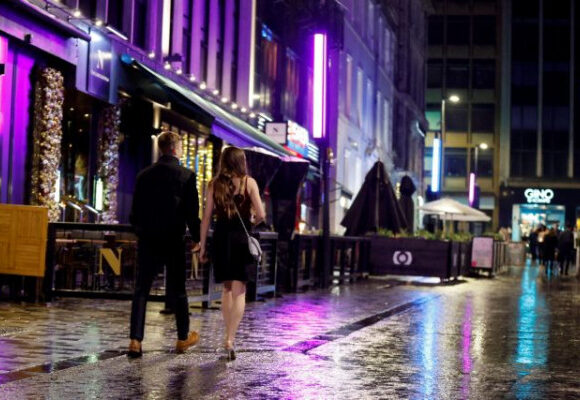 Βρετανία – Ρεκόρ κρουσμάτων και 332 θάνατοι